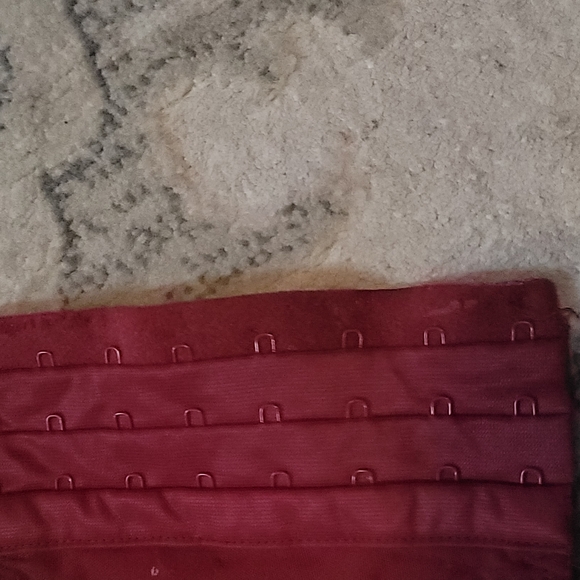 Victoria's Secret Red Lace Underwire Bra - Picture 5 of 8